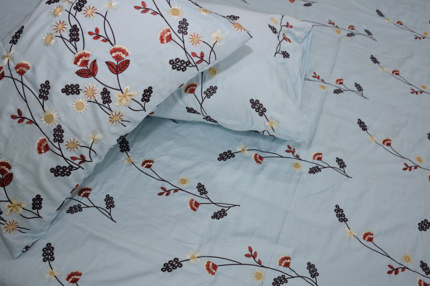 Embroidered Cotton Sateen King Bedsheet 5 Piece - DDB0047
