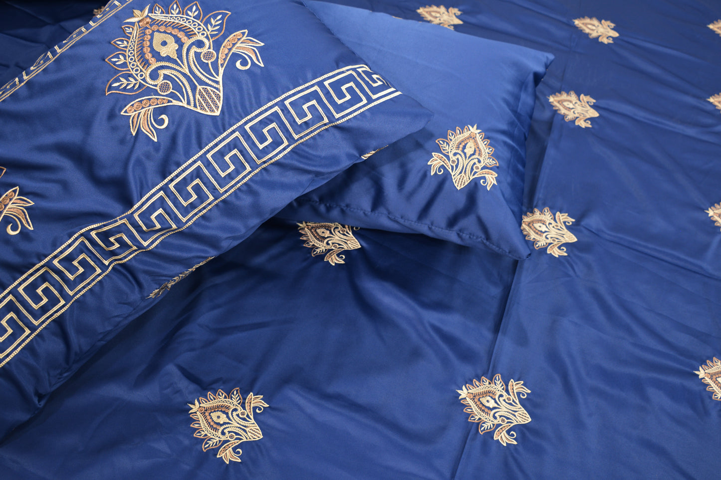 Embroidered Micro Sateen King Bedsheet 5 Piece - DDB0045